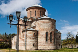 Православные монастыри и церкви Гагрского района